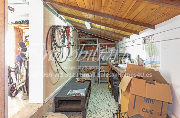 Image No.44-3 Bed Villa / Detached for sale