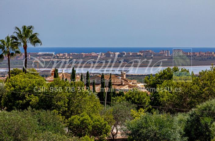 Image No.38-3 Bed Villa / Detached for sale