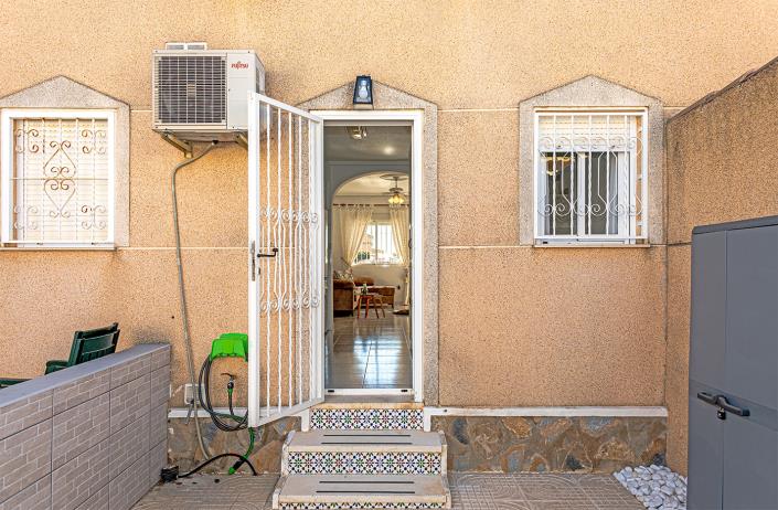 Image No.10-2 Bed Townhouse for sale