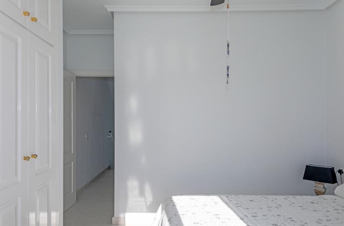 Image No.19-2 Bed Townhouse for sale