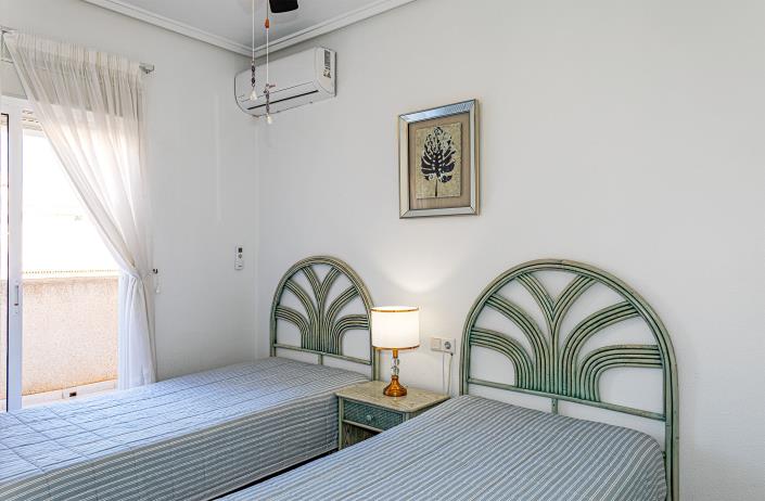 Image No.22-2 Bed Townhouse for sale