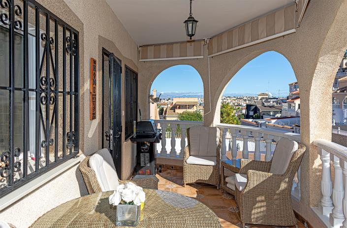 Image No.11-4 Bed Villa / Detached for sale