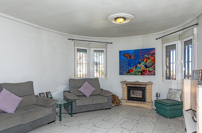 Image No.14-4 Bed Villa / Detached for sale