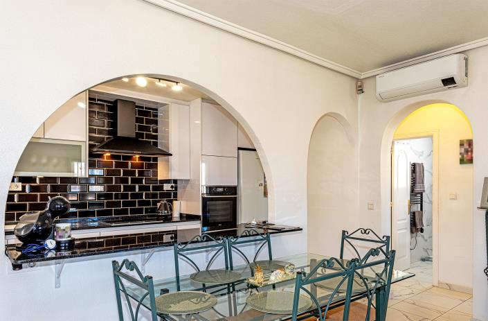 Image No.16-4 Bed Villa / Detached for sale