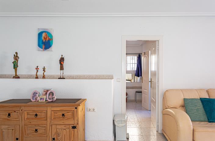 Image No.28-4 Bed Villa / Detached for sale