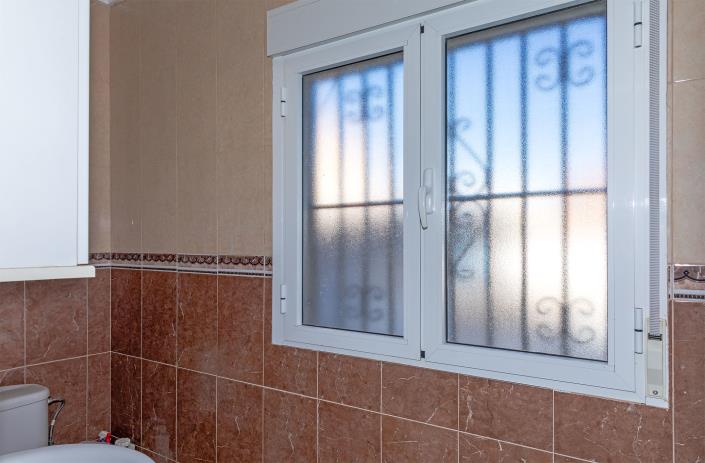 Image No.32-4 Bed Villa / Detached for sale