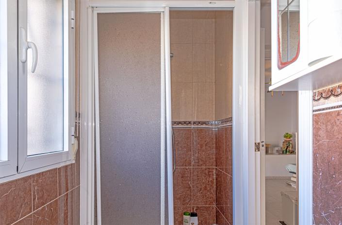 Image No.33-4 Bed Villa / Detached for sale