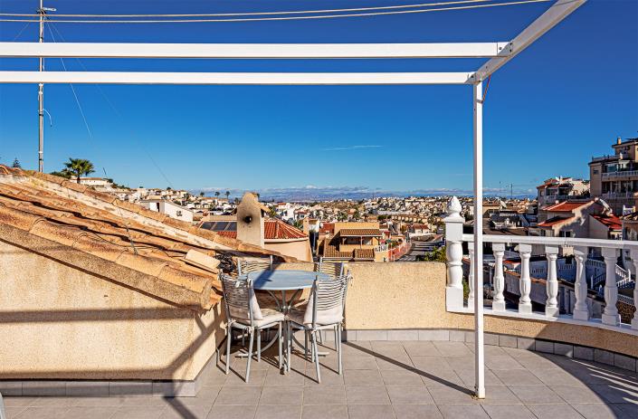 Image No.37-4 Bed Villa / Detached for sale