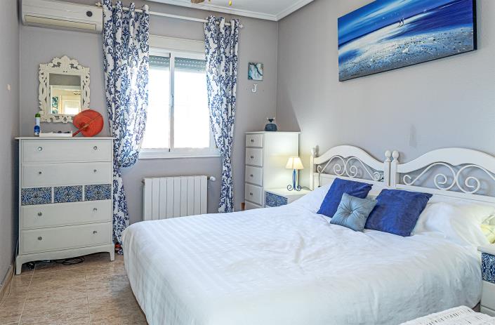 Image No.25-3 Bed Villa / Detached for sale