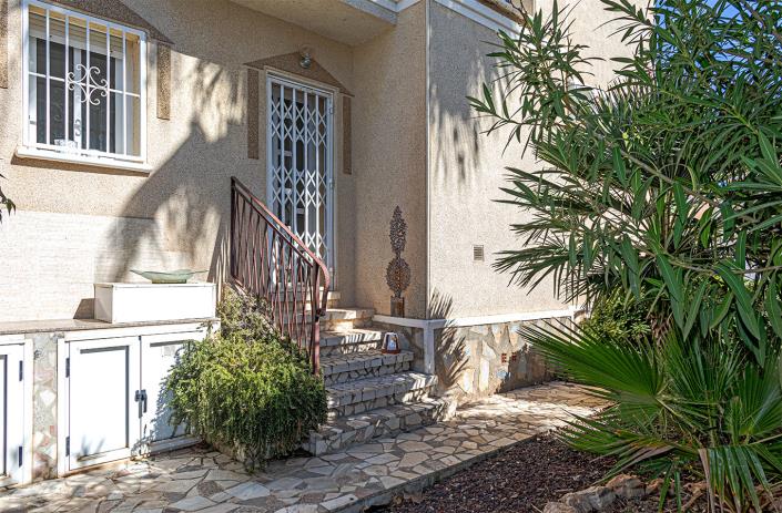 Image No.44-3 Bed Villa / Detached for sale