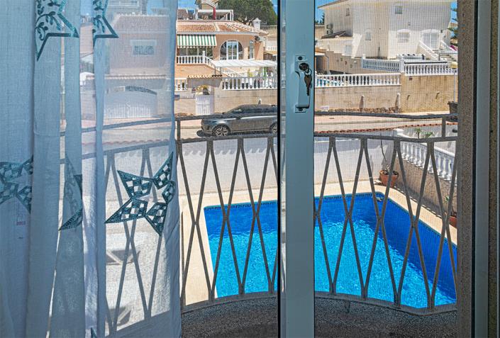 Image No.30-3 Bed Villa / Detached for sale