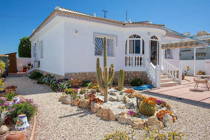 Image No.4-4 Bed Villa / Detached for sale