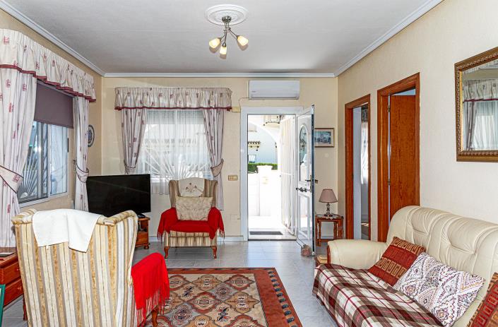 Image No.9-4 Bed Villa / Detached for sale