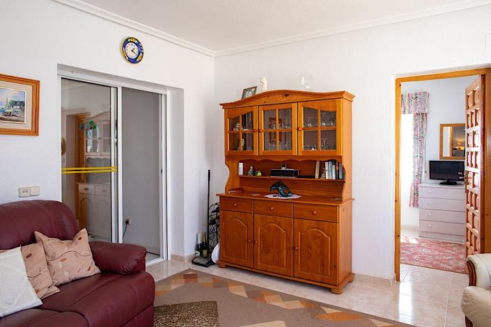 Image No.15-4 Bed Villa / Detached for sale