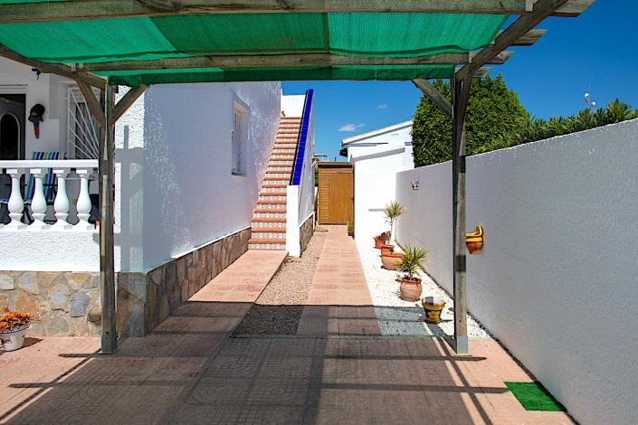 Image No.23-4 Bed Villa / Detached for sale