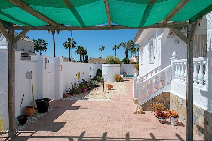 Image No.24-4 Bed Villa / Detached for sale