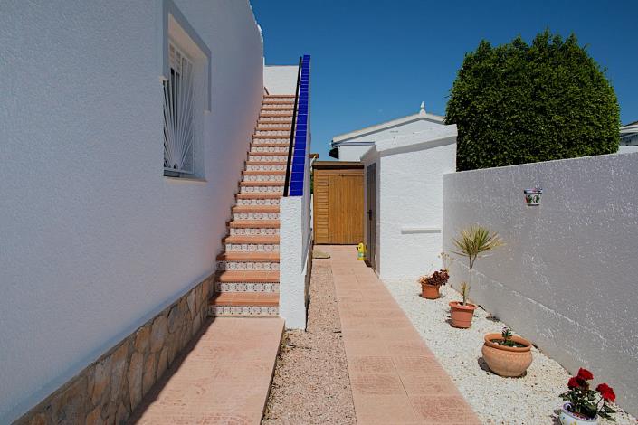 Image No.27-4 Bed Villa / Detached for sale