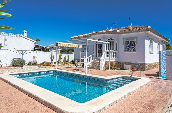 Image No.30-4 Bed Villa / Detached for sale