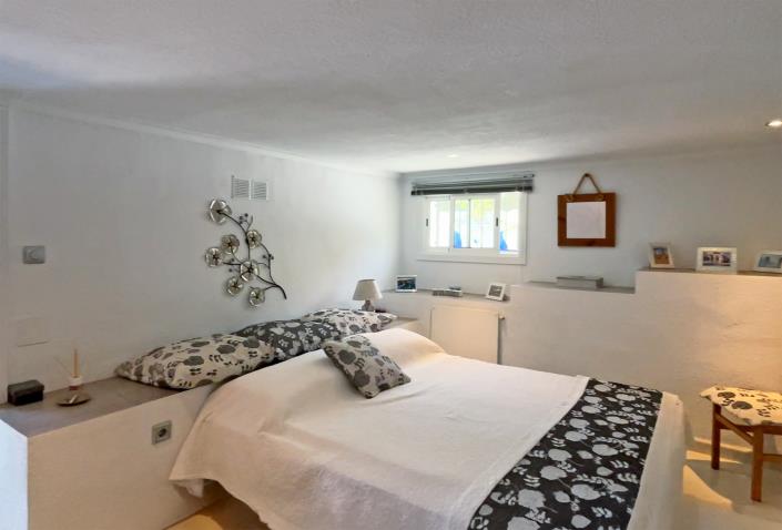 Image No.51-3 Bed Villa / Detached for sale