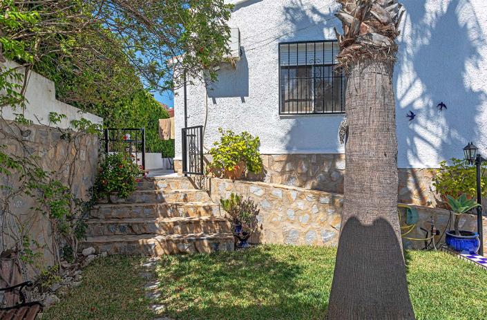 Image No.11-3 Bed Villa / Detached for sale