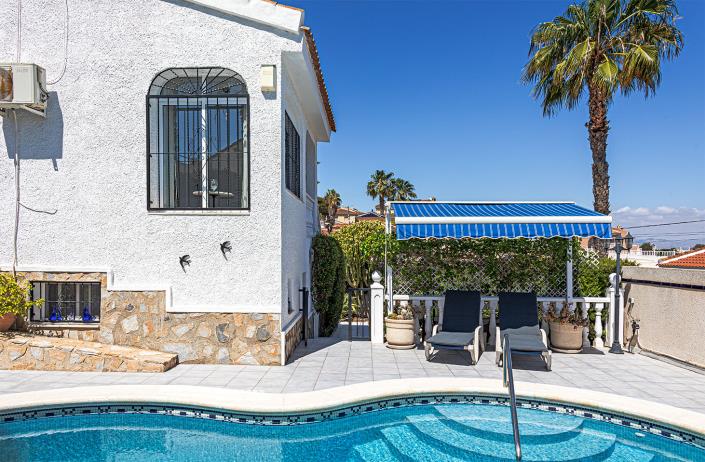 Image No.13-3 Bed Villa / Detached for sale