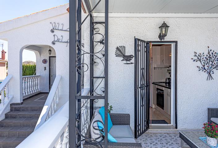 Image No.31-3 Bed Villa / Detached for sale