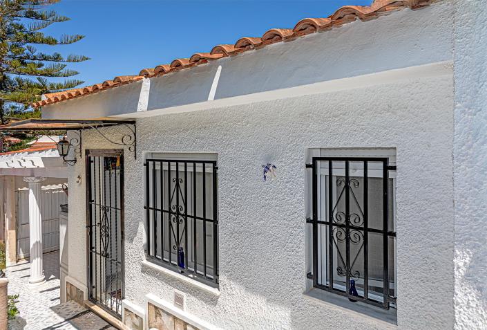 Image No.39-3 Bed Villa / Detached for sale