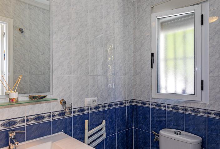 Image No.43-3 Bed Villa / Detached for sale