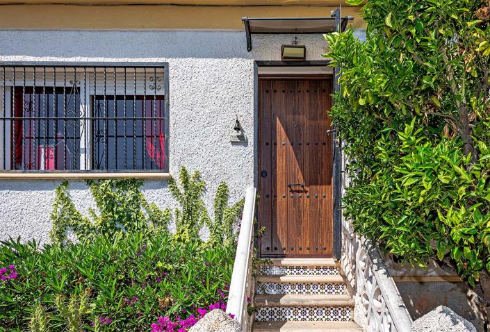 Image No.6-2 Bed Semi-Detached for sale