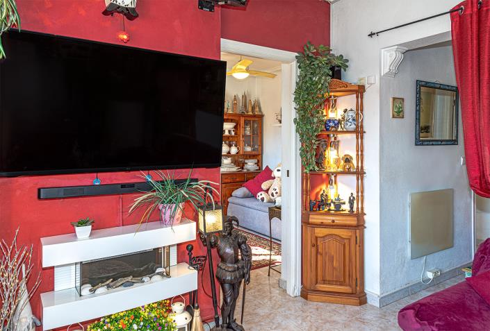 Image No.13-2 Bed Semi-Detached for sale