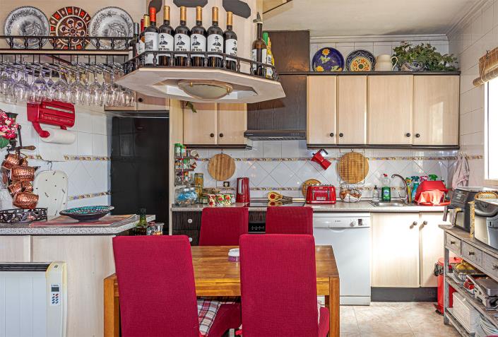 Image No.14-2 Bed Semi-Detached for sale