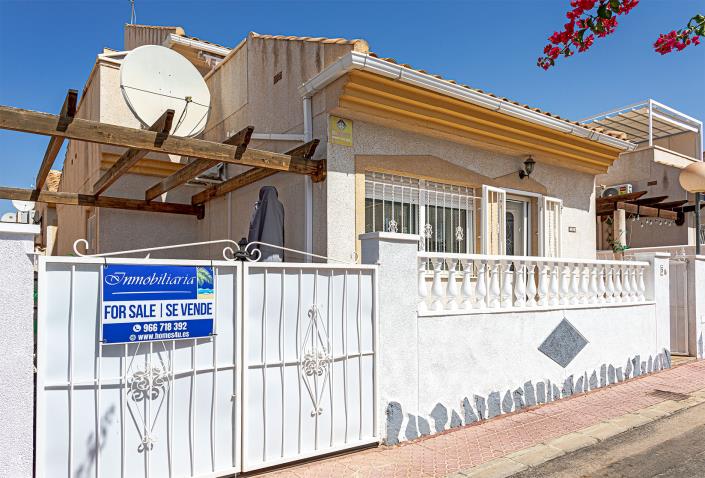 Image No.26-2 Bed Villa / Detached for sale