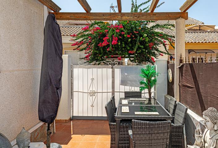 Image No.5-2 Bed Villa / Detached for sale