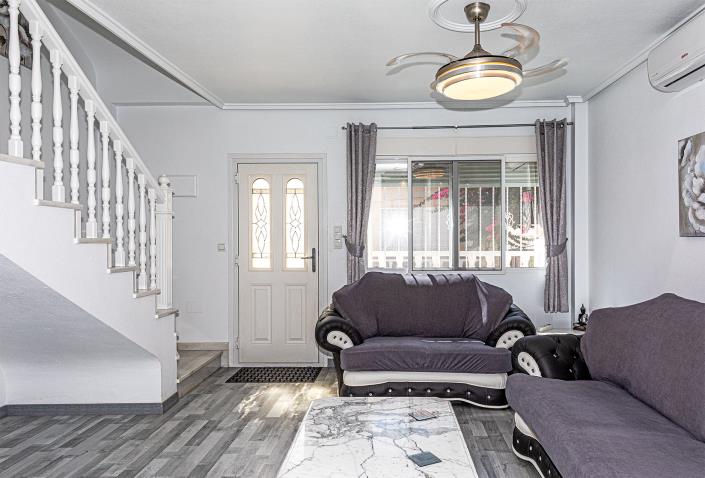 Image No.11-2 Bed Villa / Detached for sale