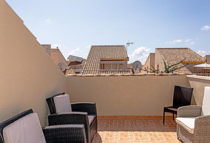 Image No.20-2 Bed Villa / Detached for sale