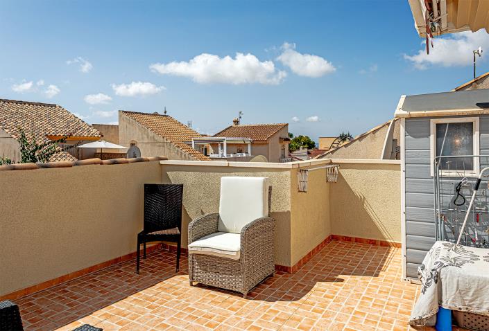 Image No.21-2 Bed Villa / Detached for sale