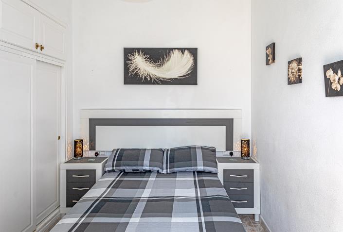 Image No.23-2 Bed Villa / Detached for sale