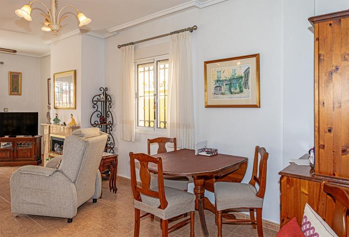 Image No.9-3 Bed Villa / Detached for sale