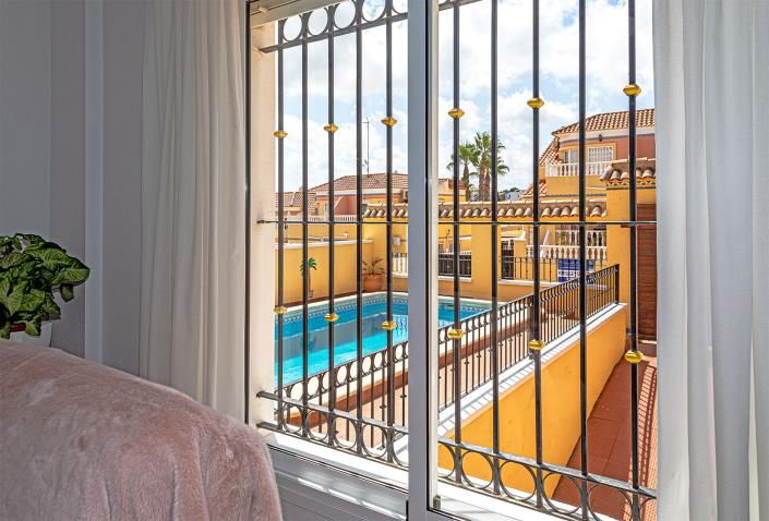 Image No.11-3 Bed Villa / Detached for sale