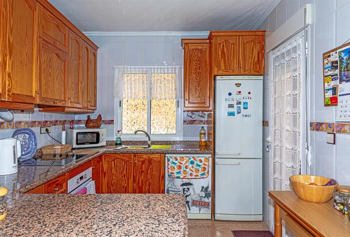 Image No.14-3 Bed Villa / Detached for sale