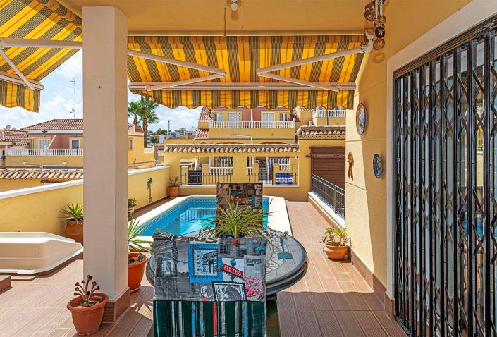 Image No.15-3 Bed Villa / Detached for sale