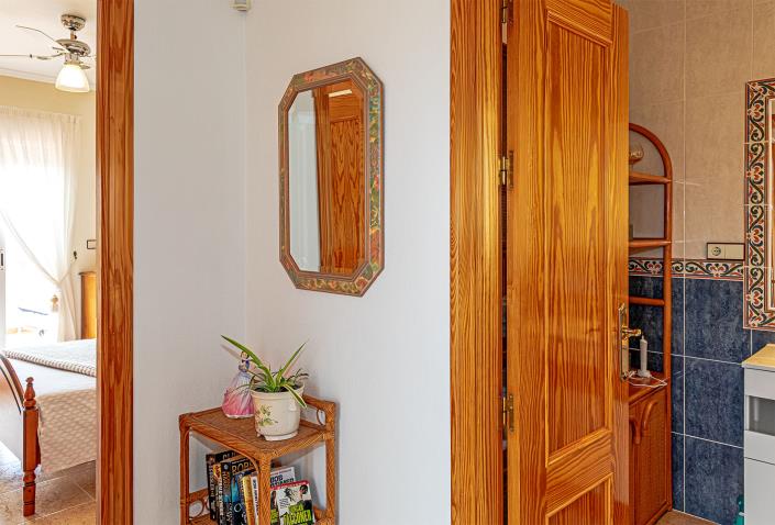 Image No.19-3 Bed Villa / Detached for sale