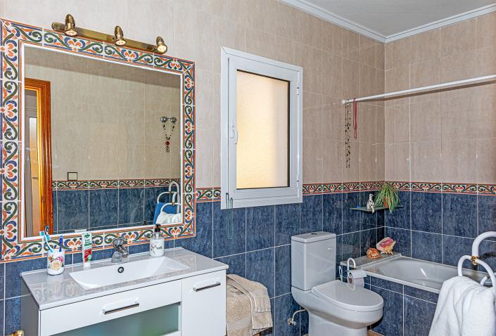 Image No.20-3 Bed Villa / Detached for sale