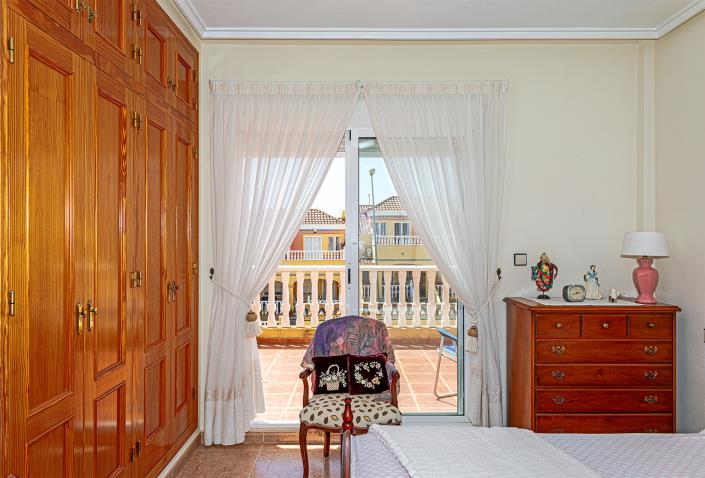 Image No.23-3 Bed Villa / Detached for sale