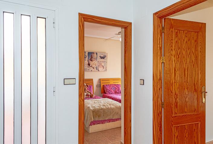 Image No.26-3 Bed Villa / Detached for sale