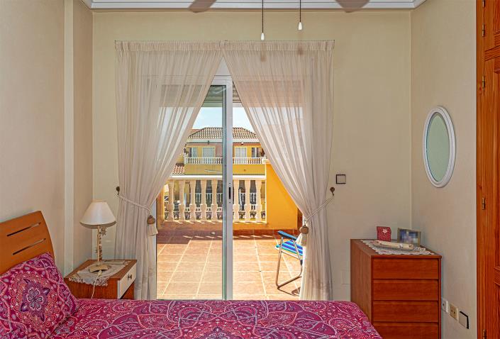 Image No.28-3 Bed Villa / Detached for sale