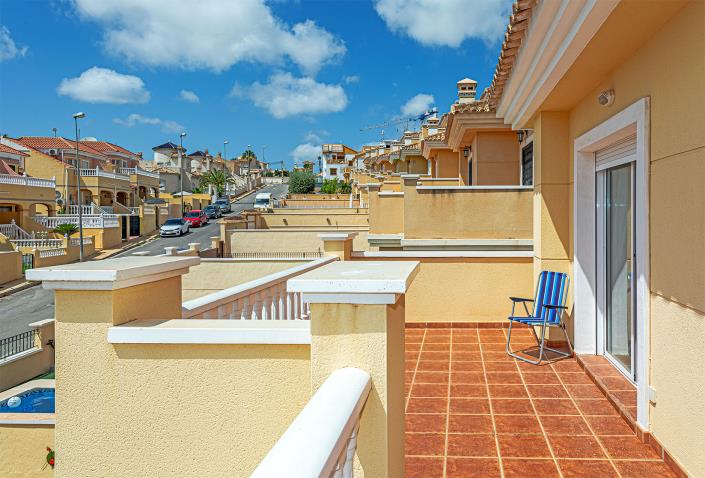 Image No.31-3 Bed Villa / Detached for sale