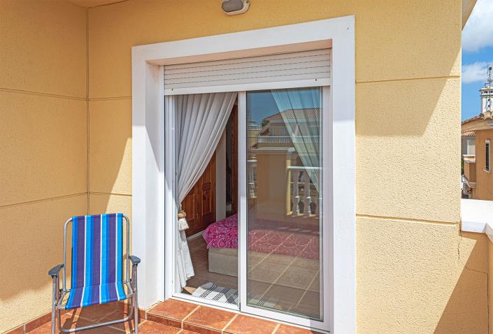 Image No.32-3 Bed Villa / Detached for sale