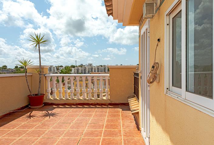 Image No.34-3 Bed Villa / Detached for sale