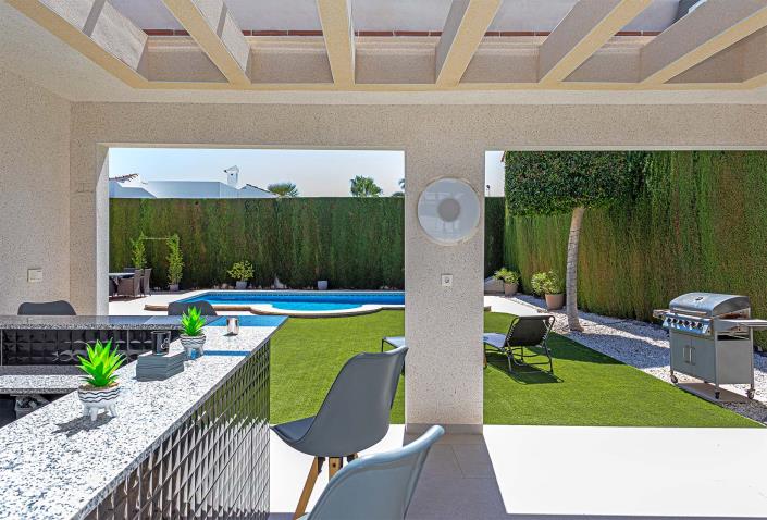 Image No.12-3 Bed Villa / Detached for sale